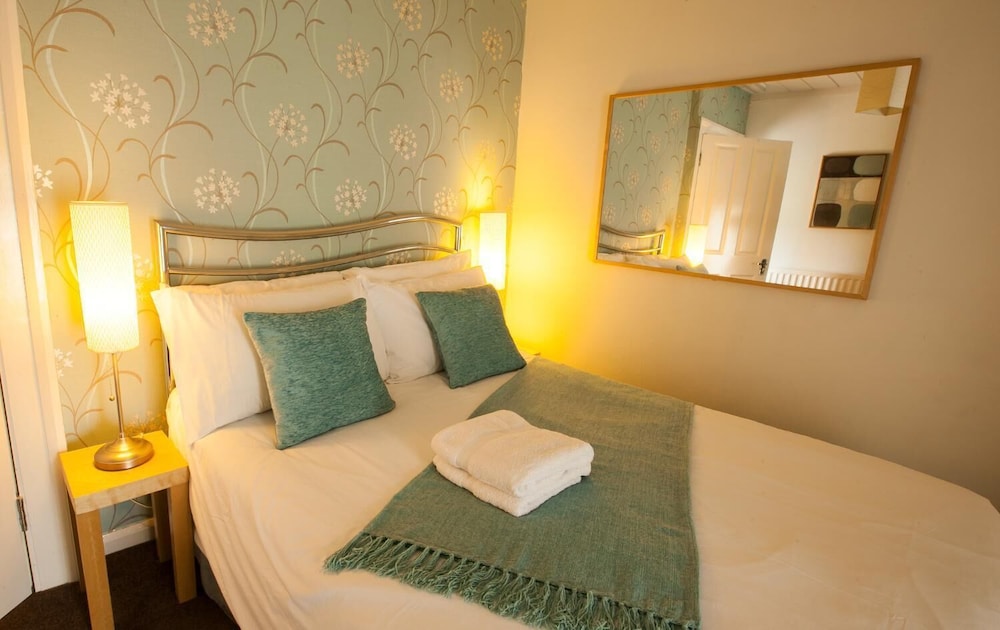 Holly Bush Inn