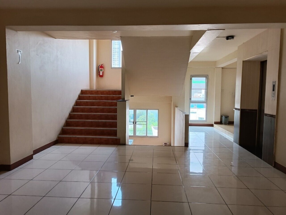 Grandview Condominia