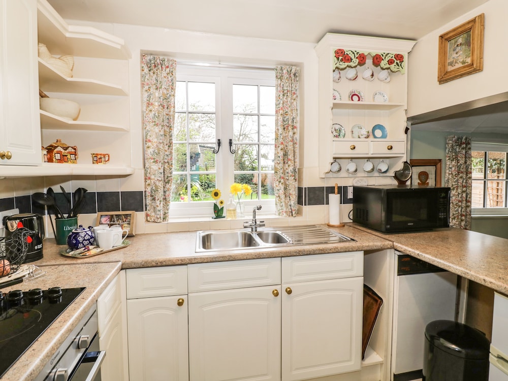 Apple Tree Cottage view 2