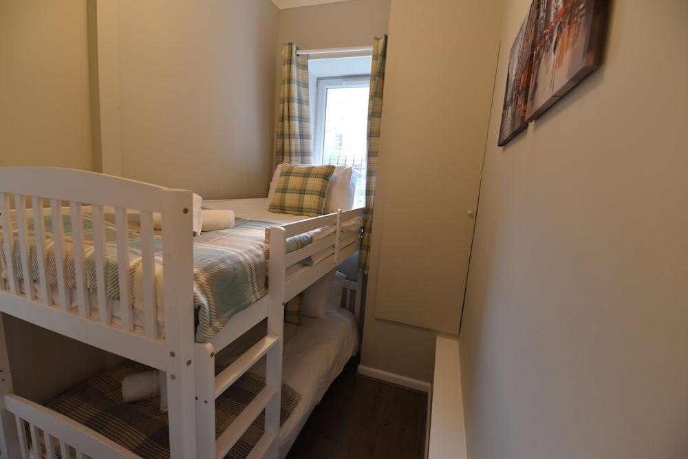 First Pleasance Luxury Apartment view 3