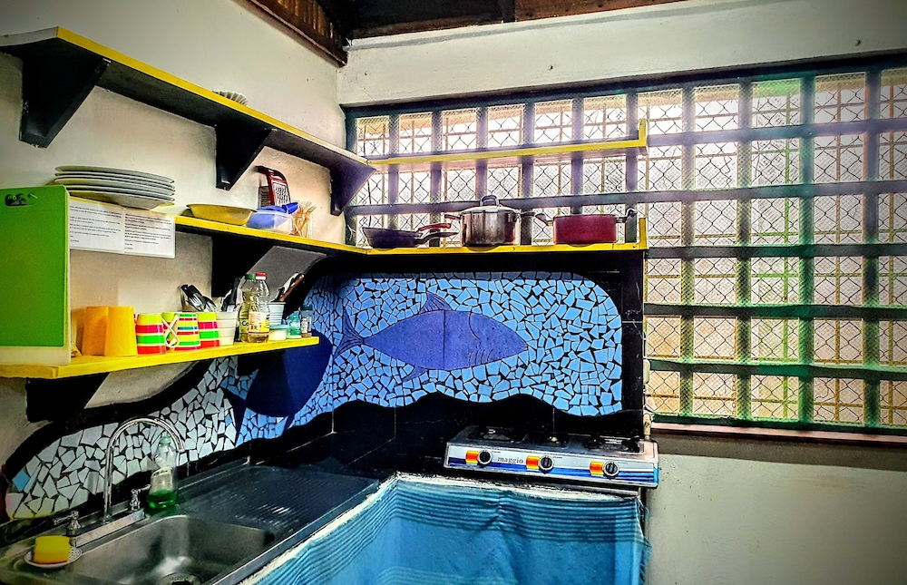 Arana House