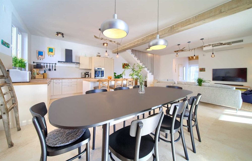 Villa Beachfront With 4 Bedrooms and 3 5 Bathrooms