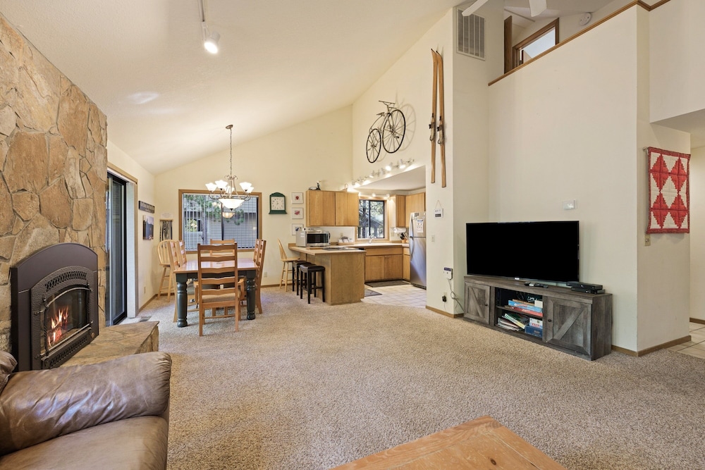 Blue Goose 16 4 Bedroom Home