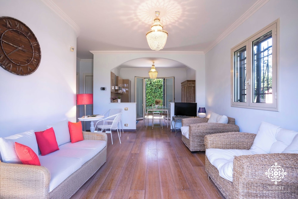 Villa Festosa - Luxury Retreat
