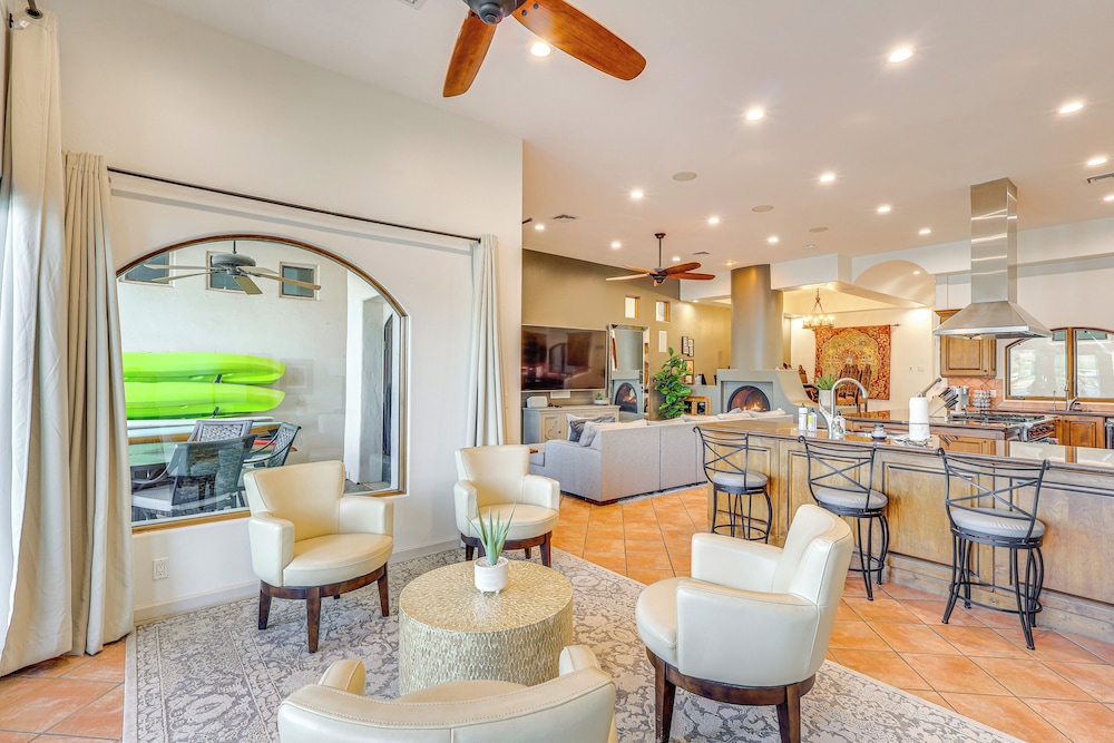 Game Room + Dock: Riverfront Escape in Parker!