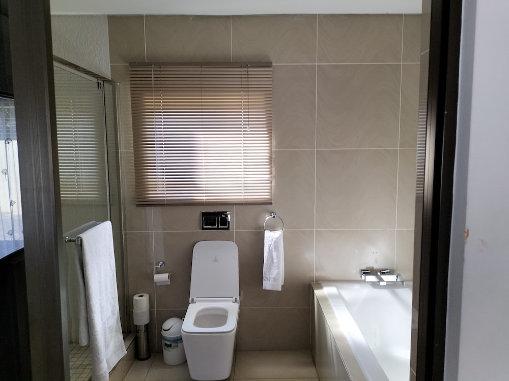 Kwanare Guesthouse view 4