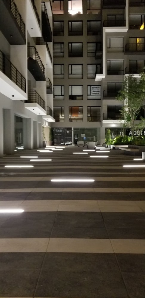 Luxury Residence Suites