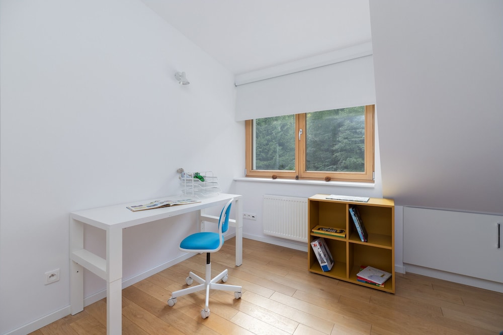 Beautiful House Korzkiew by Renters view 2