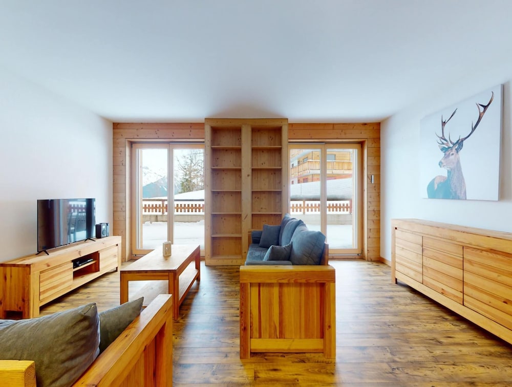 Apartment With Comfortable Arrangements