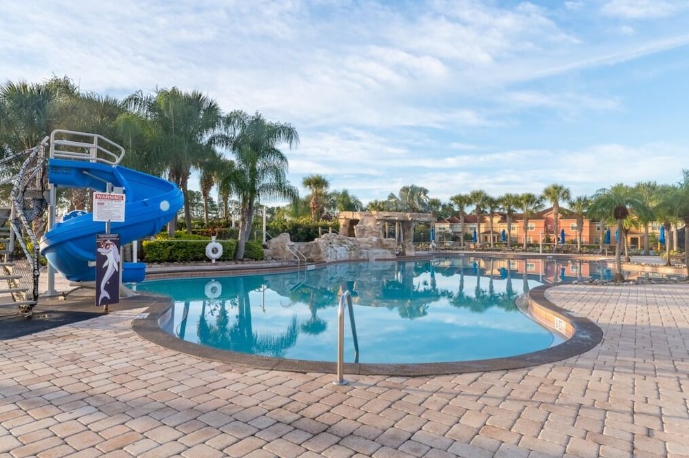 Sunny Paradise Retreat At Paradise Palms By Shine Villas 4 Bedroom Townhouse