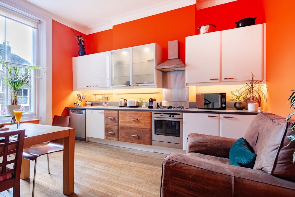 Cozy 2BR Near Notting Hill & Hyde Park