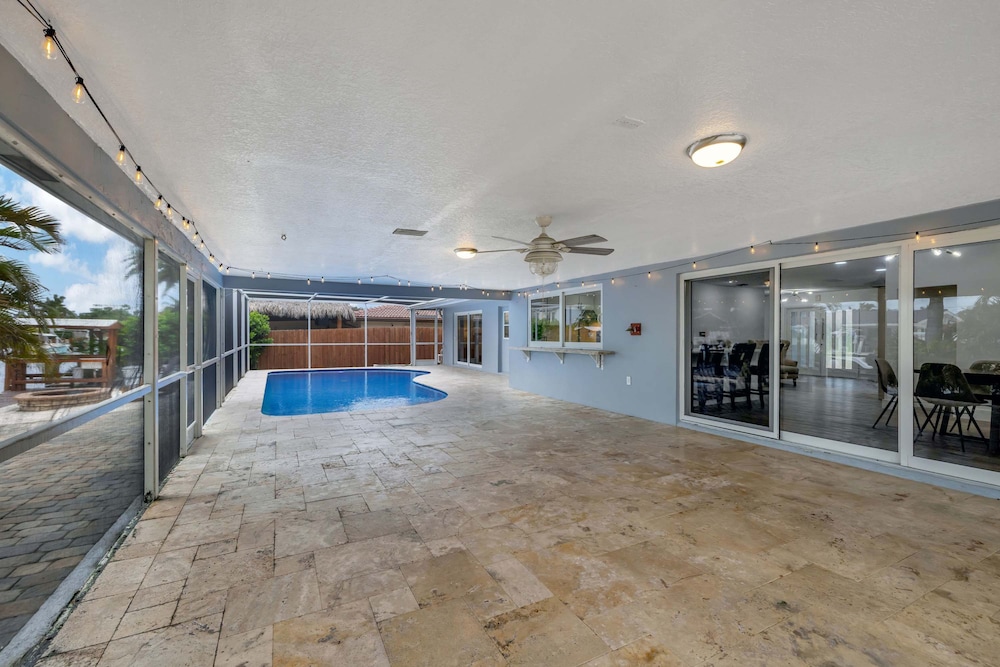 Waterfront Paradise Chic 3 BDR