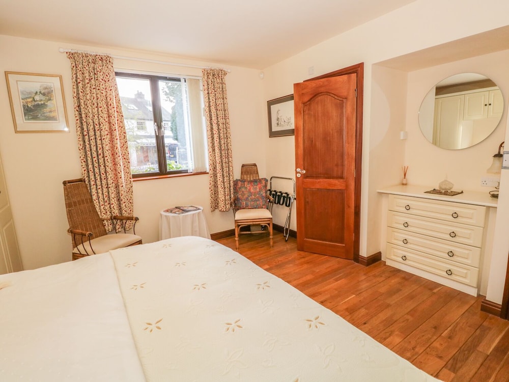 Stonegarth Cottage view 3