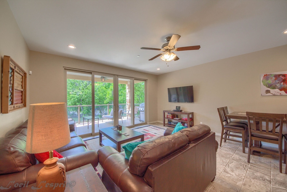 River Time Rg210 3 Bedroom Condo by RedAwning view 2