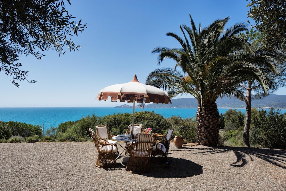 Orbetello Vacations - Villa Maremma Mare Magical Historic Villa With Pool on Tuscany Coast - Property Image 39