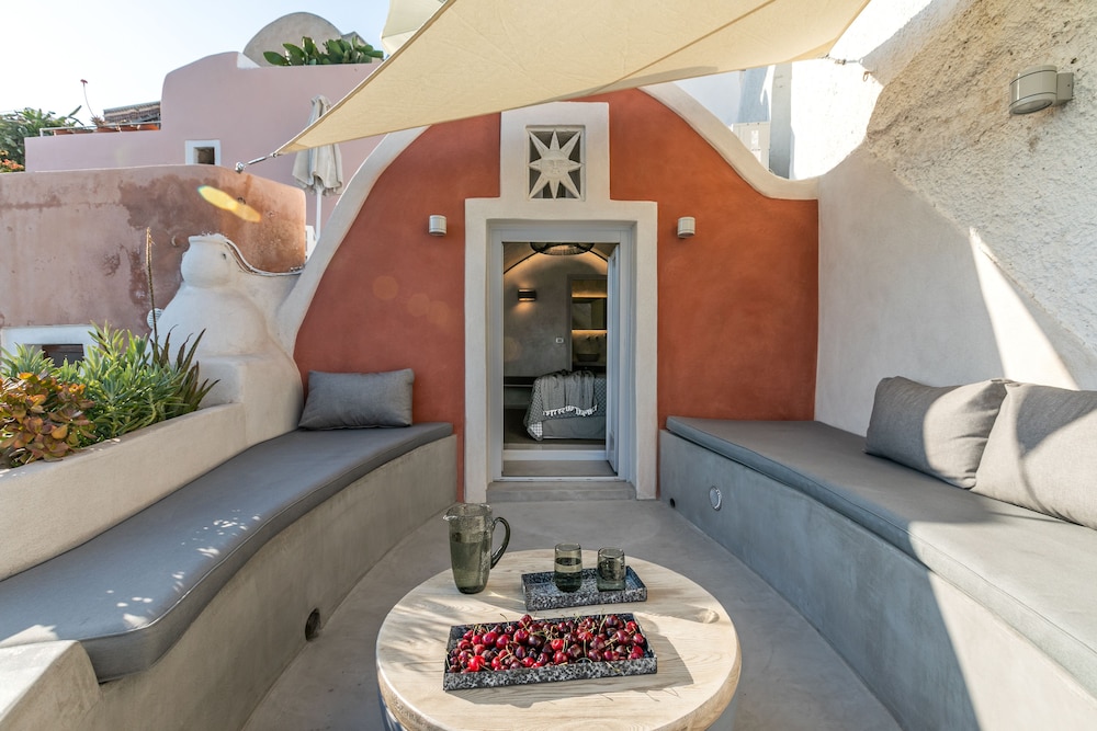Marble Sun Villa by Caldera Houses photo 3