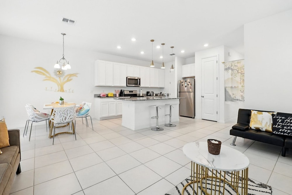 1421ds-the Enclaves At Festival 3 Bedroom Townhouse