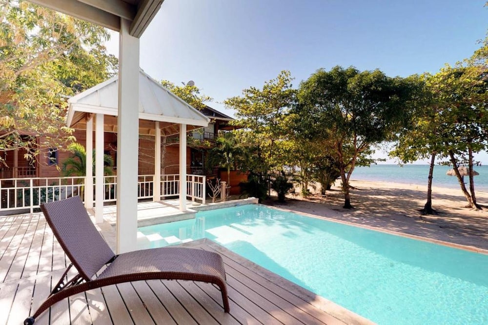 Laru Beya Palmetto Bay