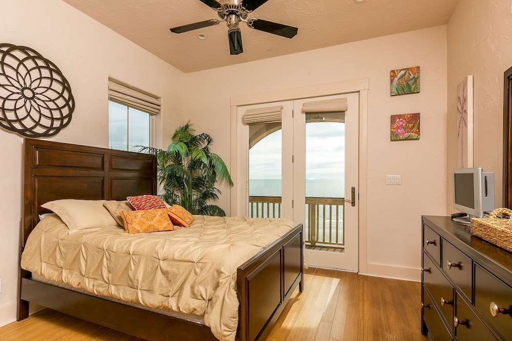 Paradise At Last by Ryson Vacation Rentals