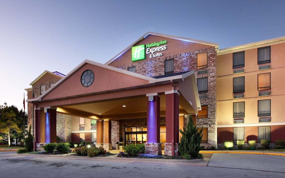 Harrison Vacations - Holiday Inn Express Hotel  Suites Harrison, an IHG Hotel - Property Image 1