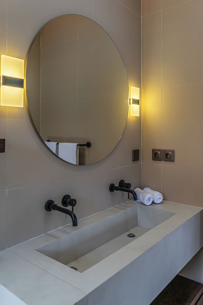 Nova Oasis 3