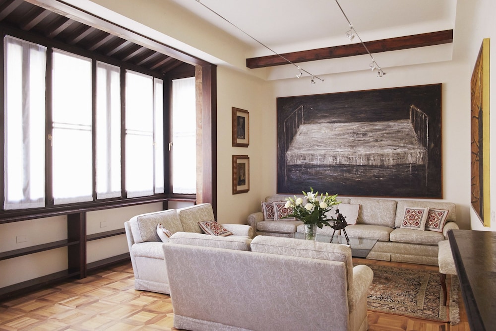 Casa Schirolli