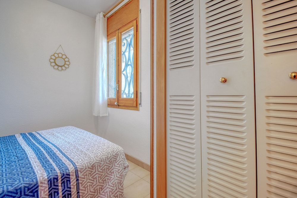 Apartment in Roses Near Platja del Eastrell
