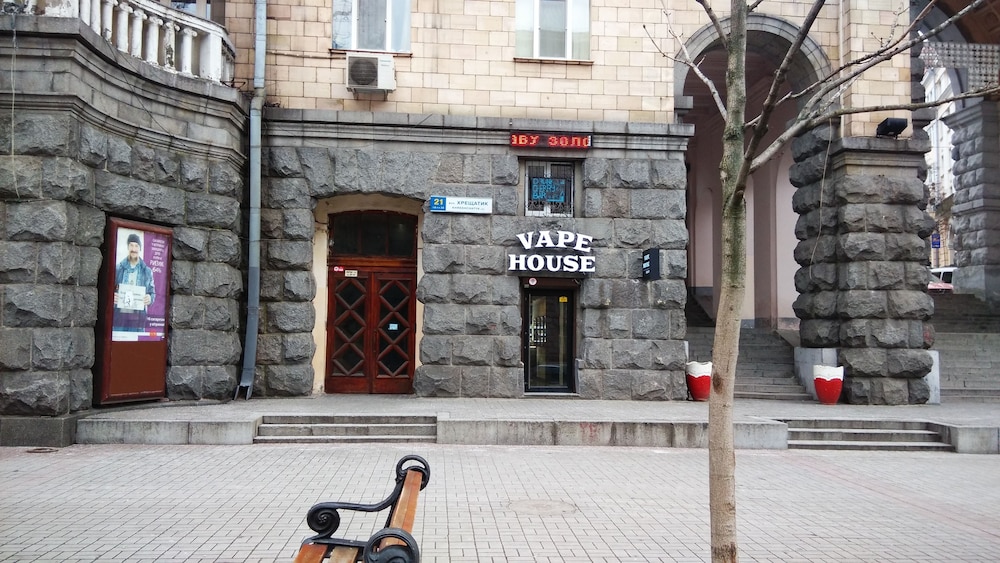 Alma Apartments