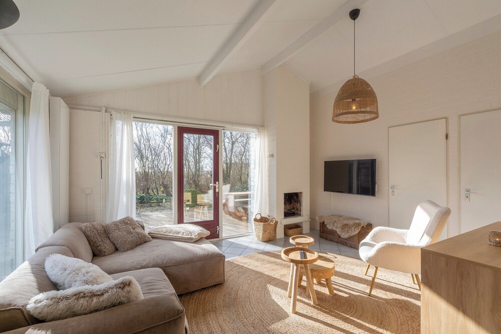Holiday Home in Park De Watersnip Near Beach