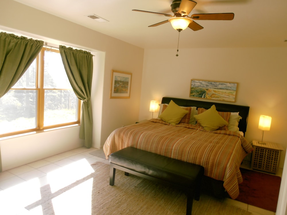 Country Club Homes