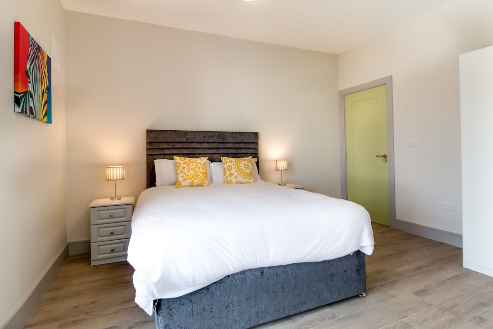 Central Park Apartment 3 view 3