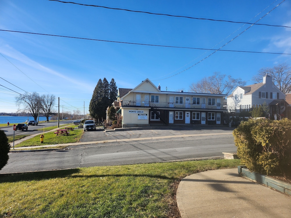 Cornwall Vacations - Monte Carlo Motel - Property Image 6