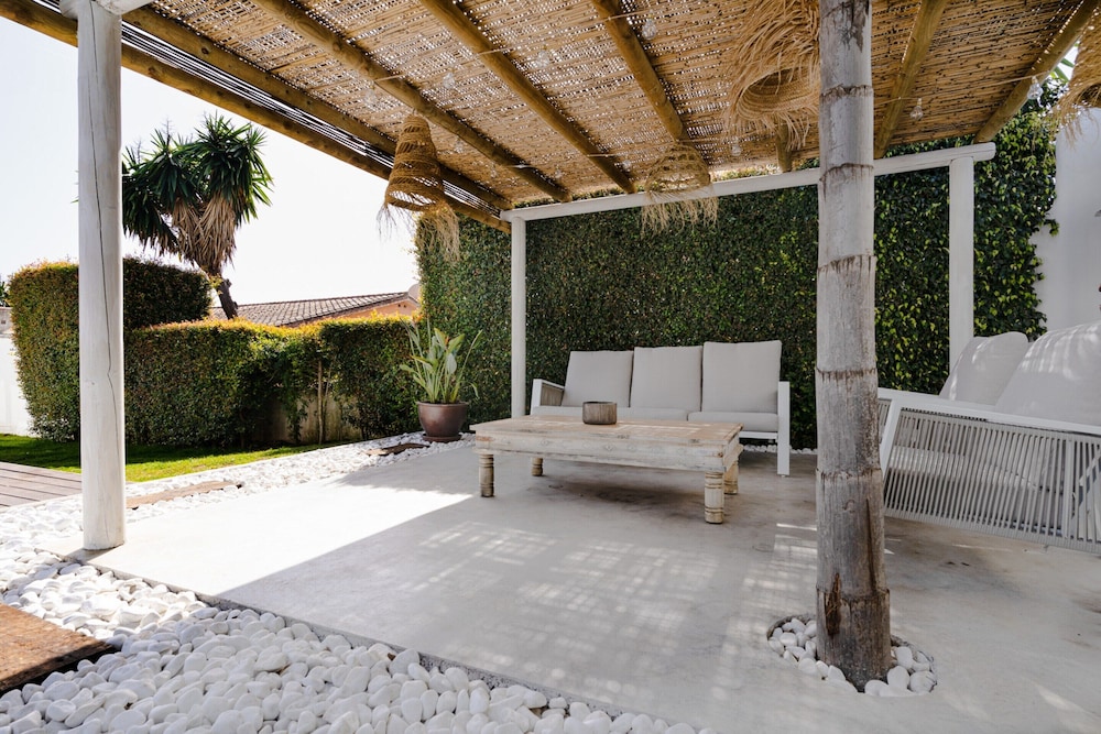 Villa in Marbella Near Beach