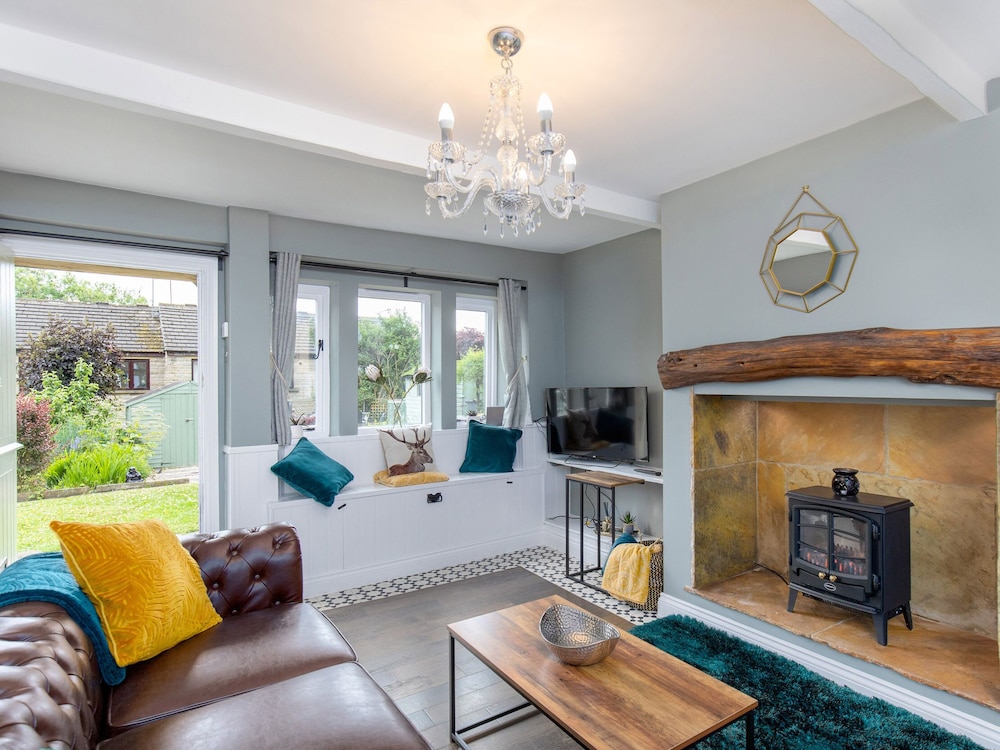 Mischa Cottage