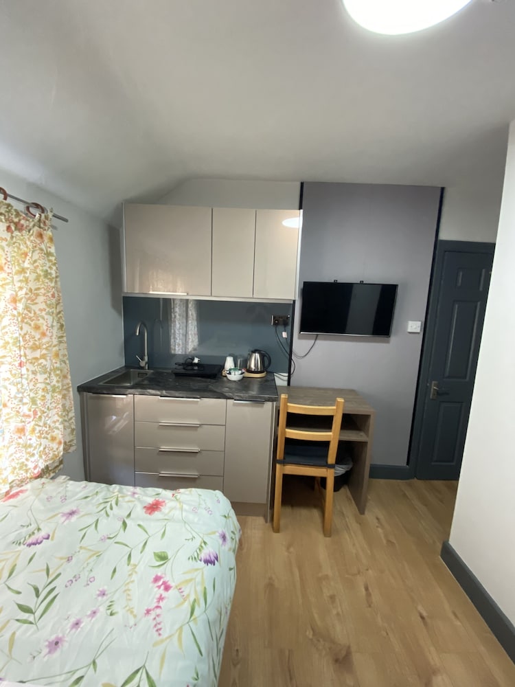 Oxford Vacations - Hollybush Guest House - Property Image 26