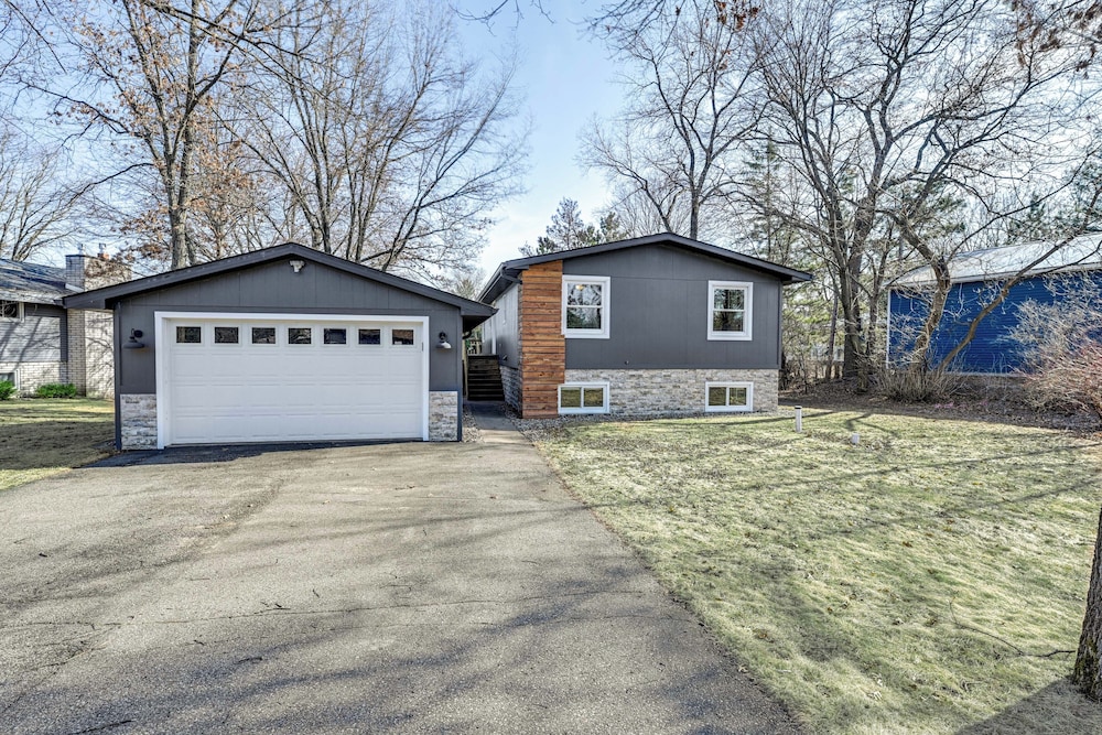 Boat Dock, Hot Tub & Deck: Lakefront Nekoosa Home!