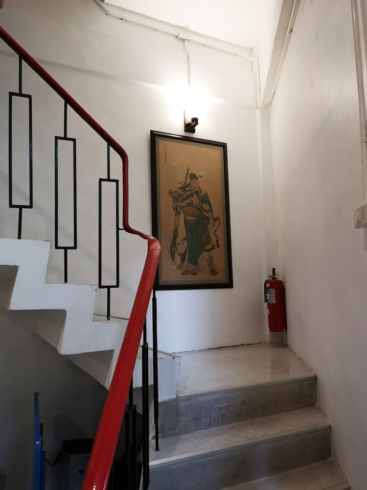 Aunny House
