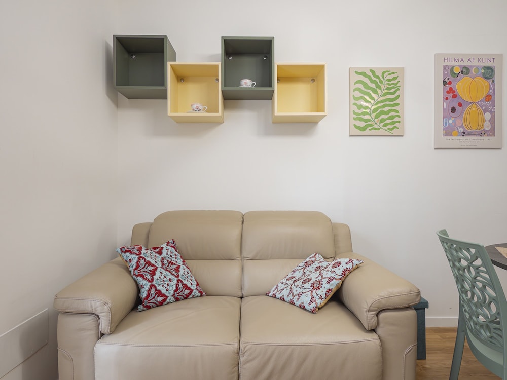 Varanini - Modern 1 bdr Apartment Loreto Area