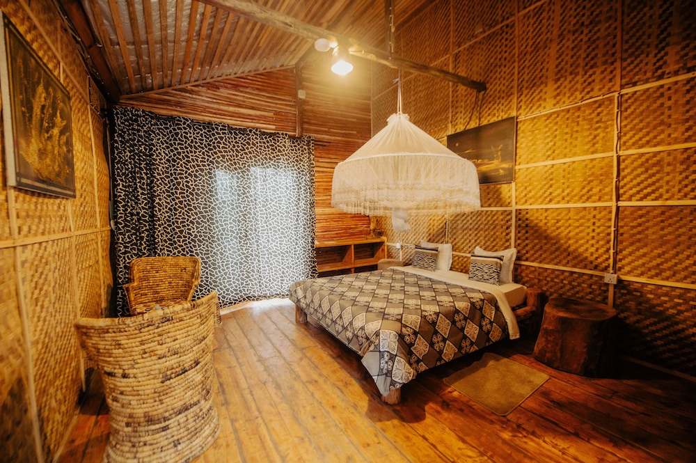 Vintage Cottage