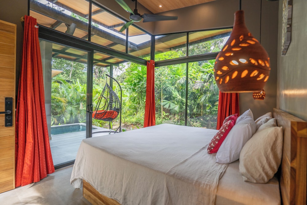 Raya Bungalow
