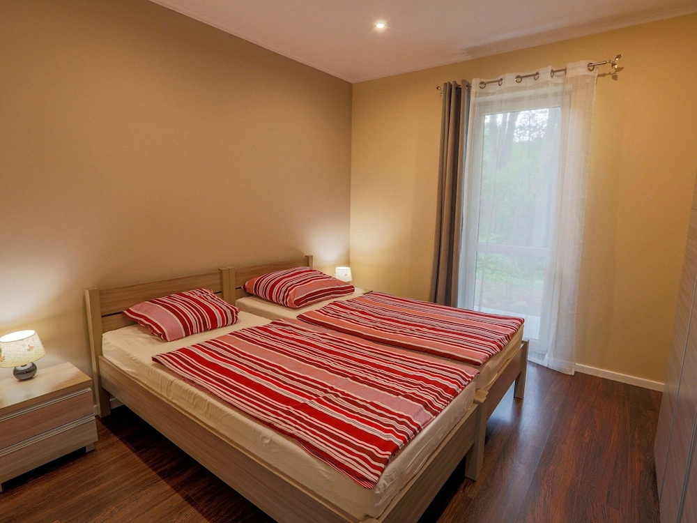 Fantastic Bungalow in Lagów with Hot Tub view 4