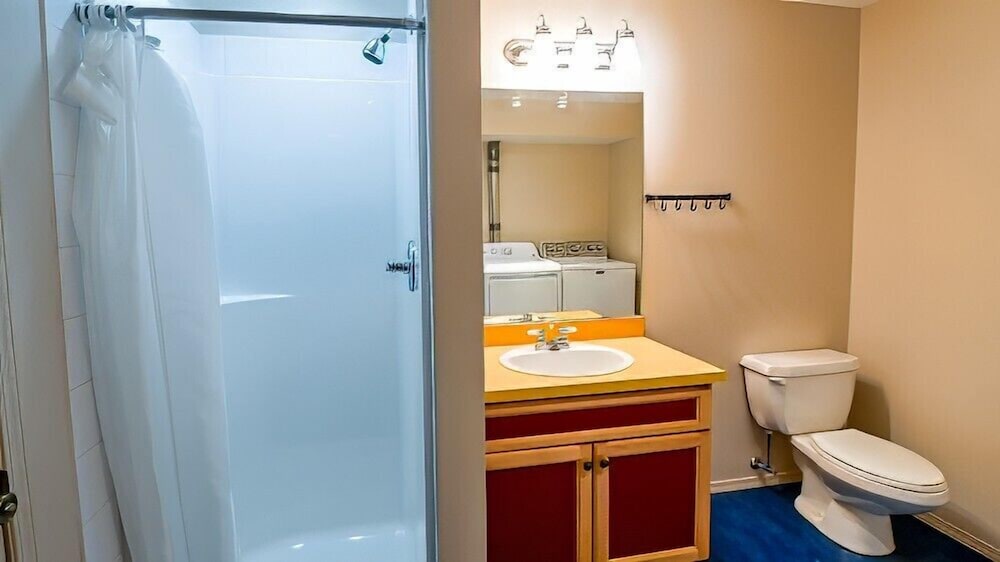 Polar Peak Lodges by Fernie Lodging CO