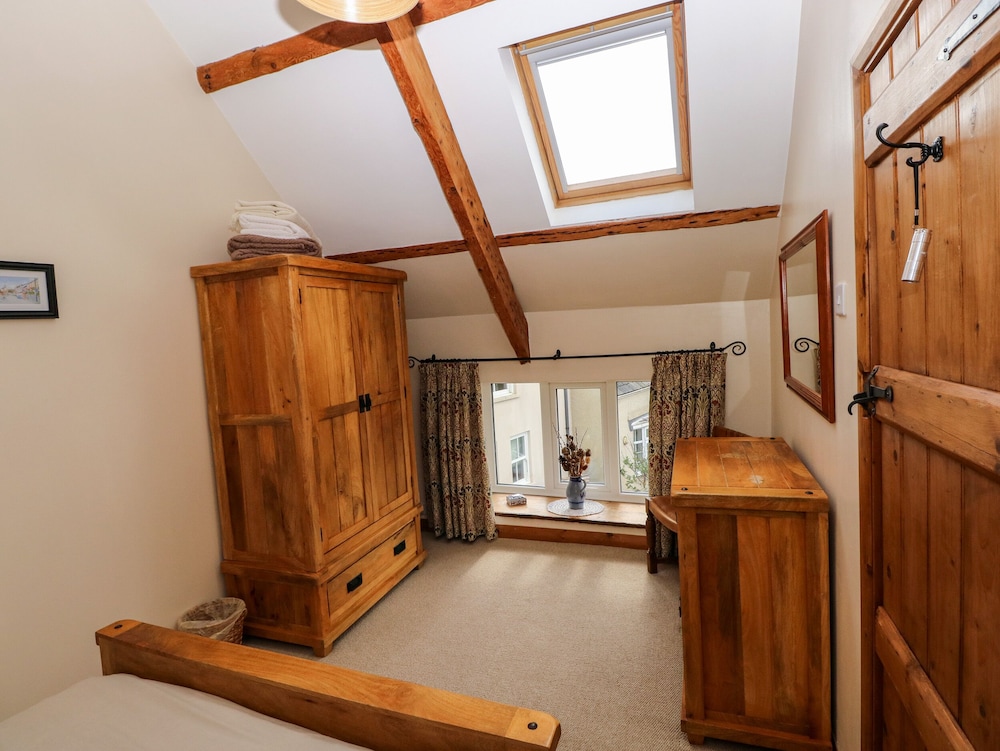 1 Mill Farm Cottages view 2