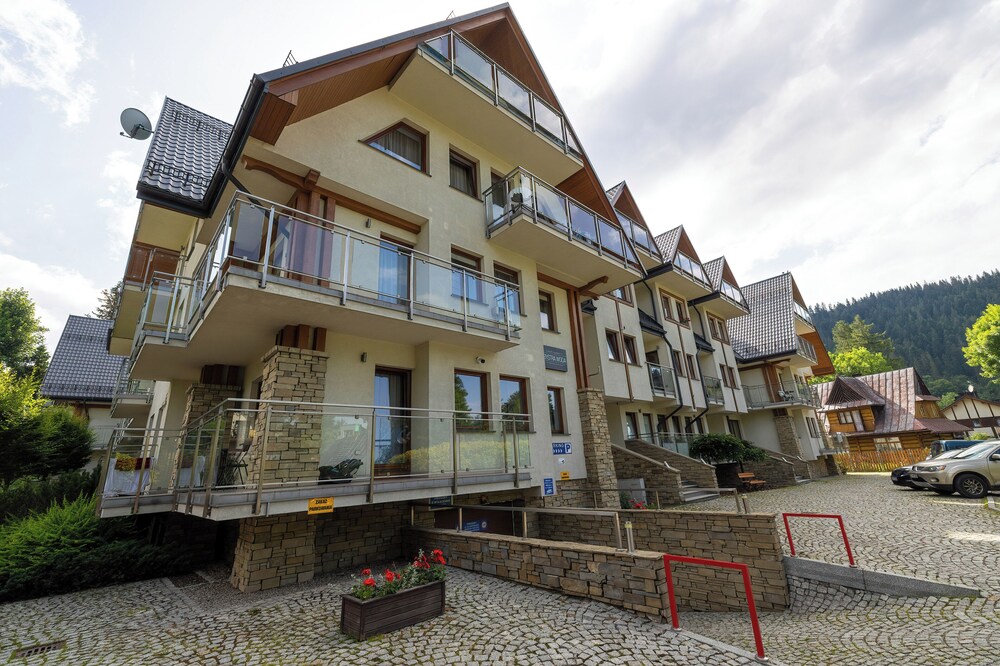 Apartment Near Gubałówka by Renters