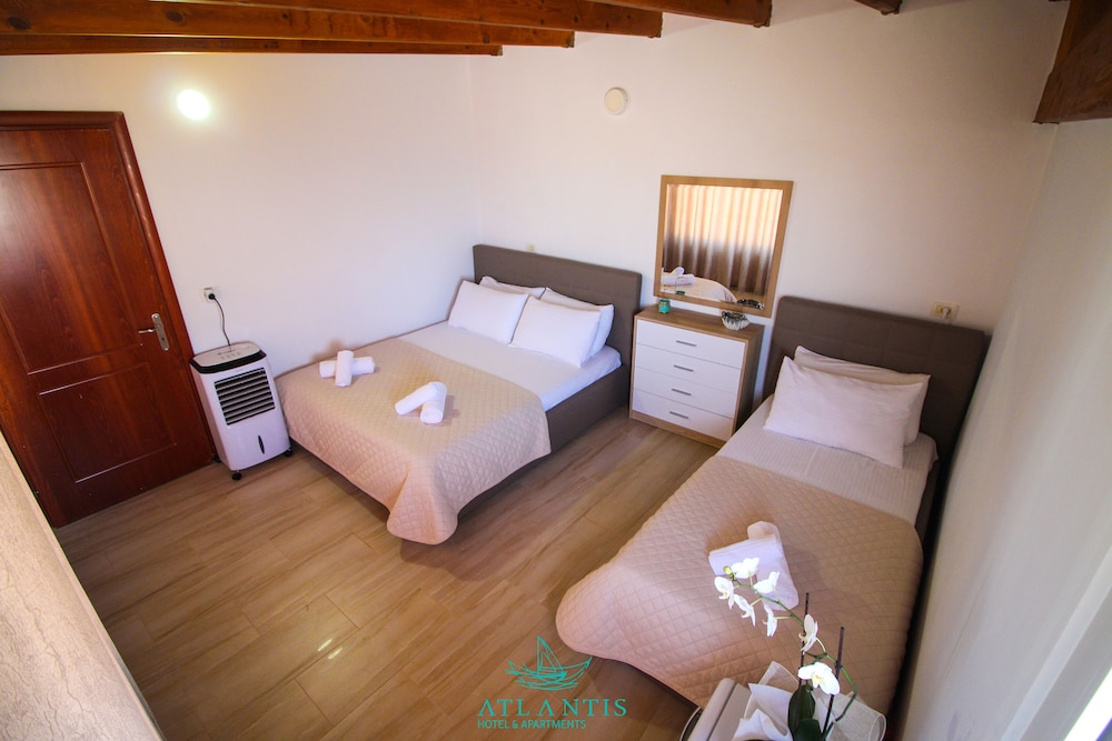 Atlantis Hotel & Apartments photo 4