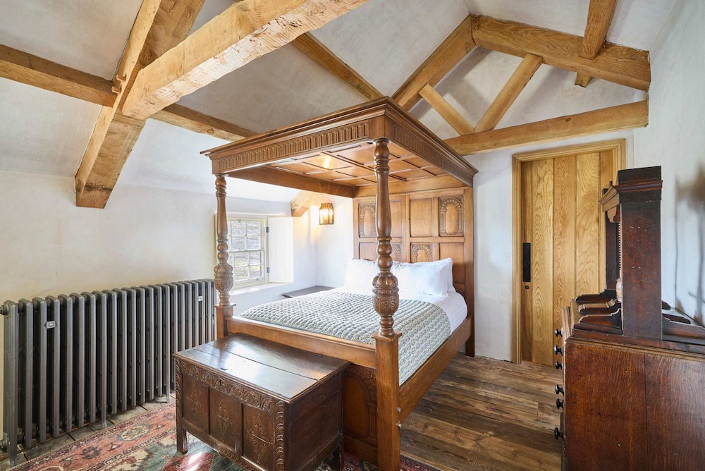 Host Stay Potters Cottage