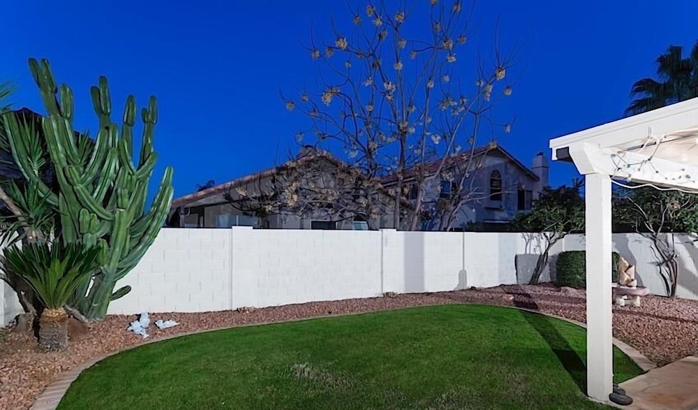 Gilbert Islands By Signature Vacation Rentals - Property Image 2