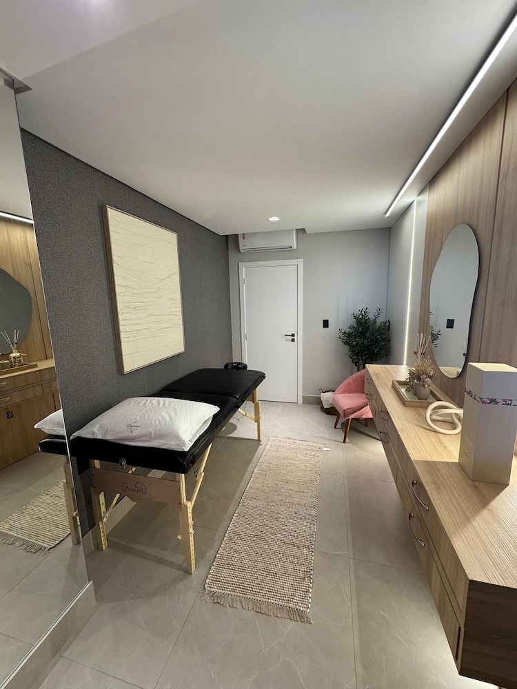 Elegance Residence