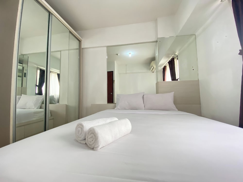 Homey 2Br With Modern Design Kebagusan City Apartment