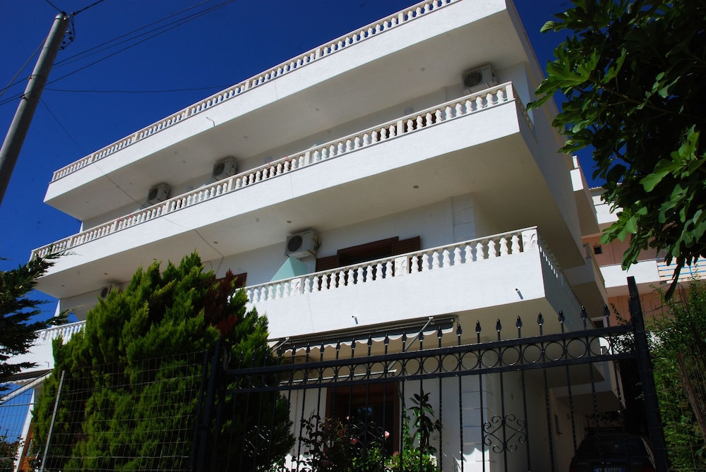 Vila Renato
